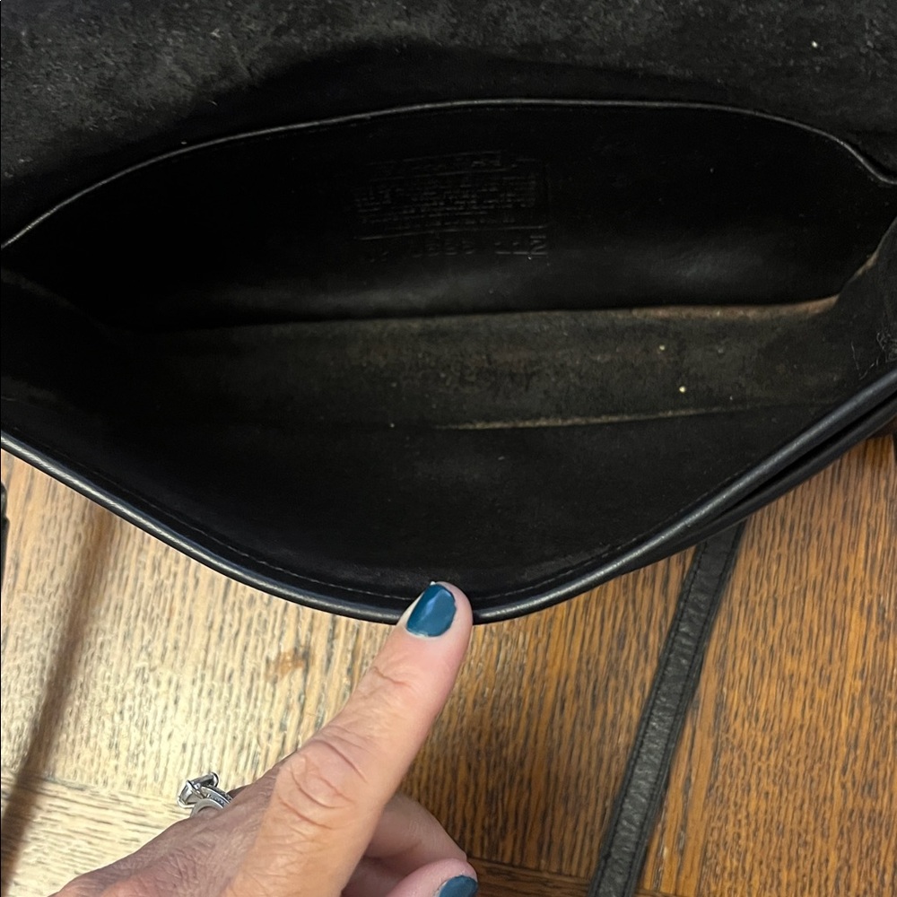Vintage Coach Black Turnlock Crossbody | Made in USA | Restored Leather - Picture 12 of 13